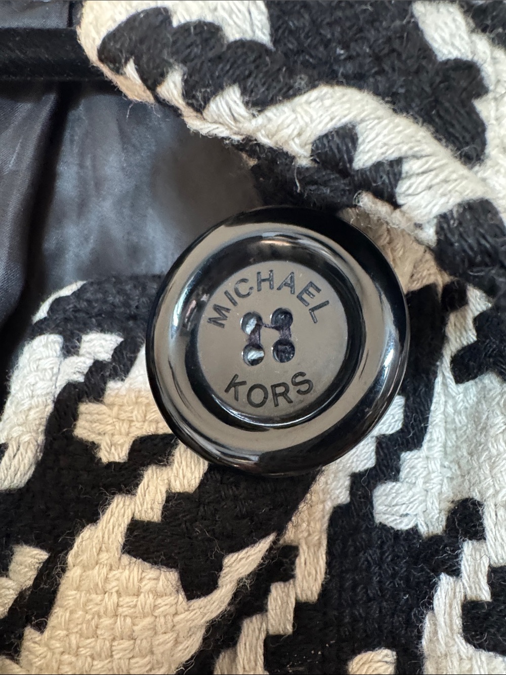 Michael Kors Black and White Houndstooth Trench Coat - Picture 4 of 10